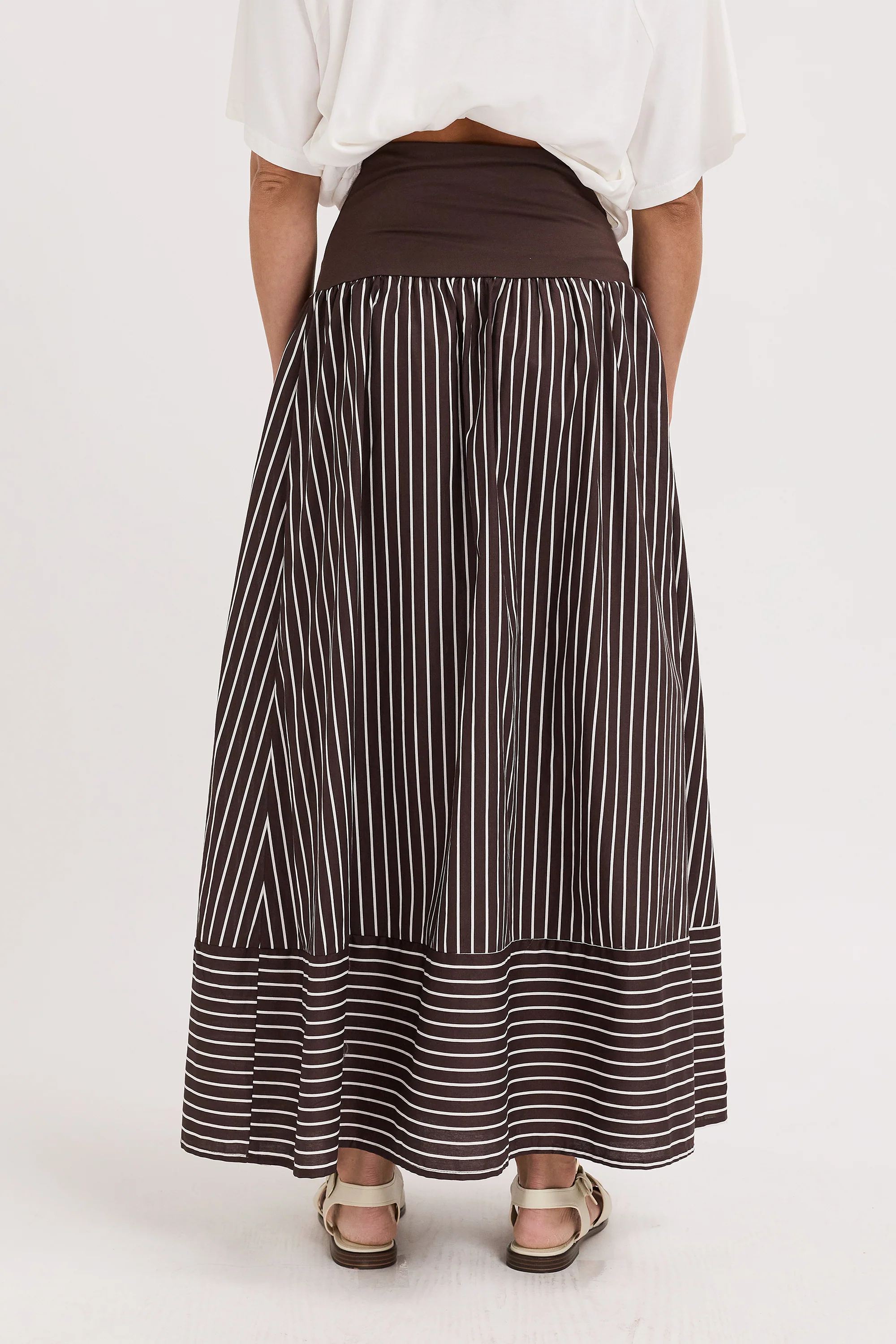Emmy Drop-Waist Maxi Skirt - Chocolate / White - Image 5