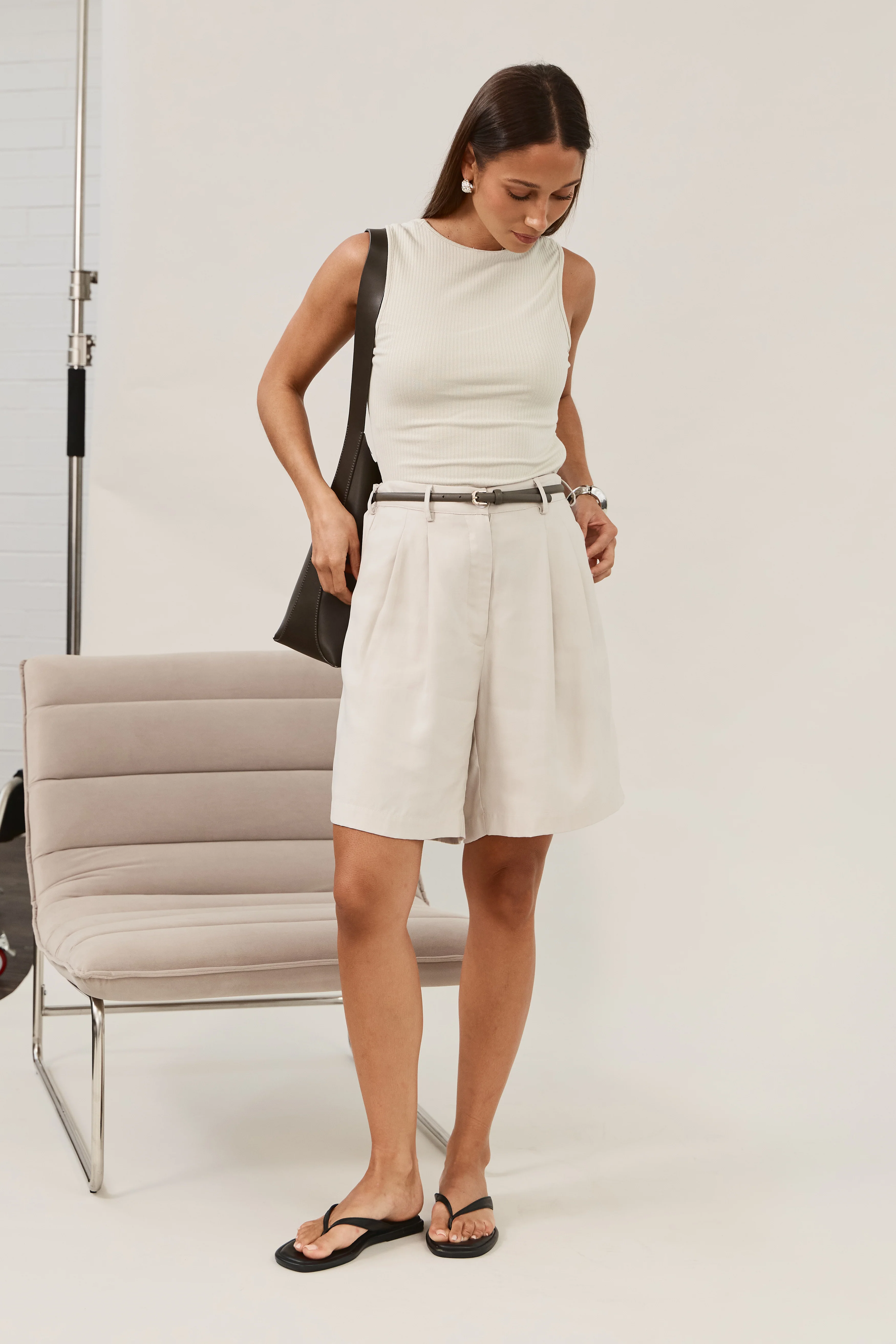 Goldie Adjustable-Waist Bermuda Short - Cream - Image 4